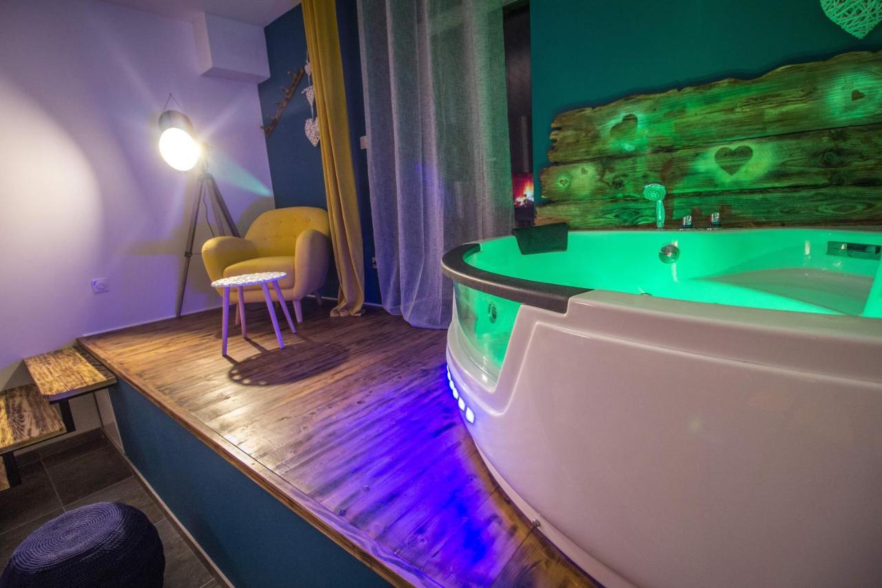 ** Au Canal Du Midi - Jaccuzzi & Luxueux Appartements ** Carcassonne Exterior photo